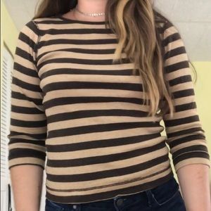 Three dots brown striped tee